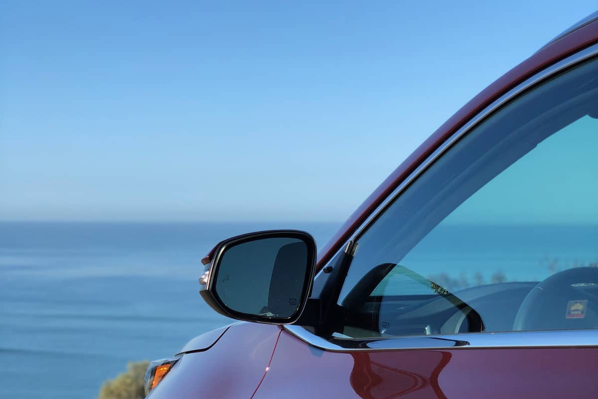 Toyota Highlander driver's side window