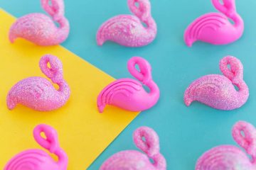 DIY Flamingo Thumb Tacks
