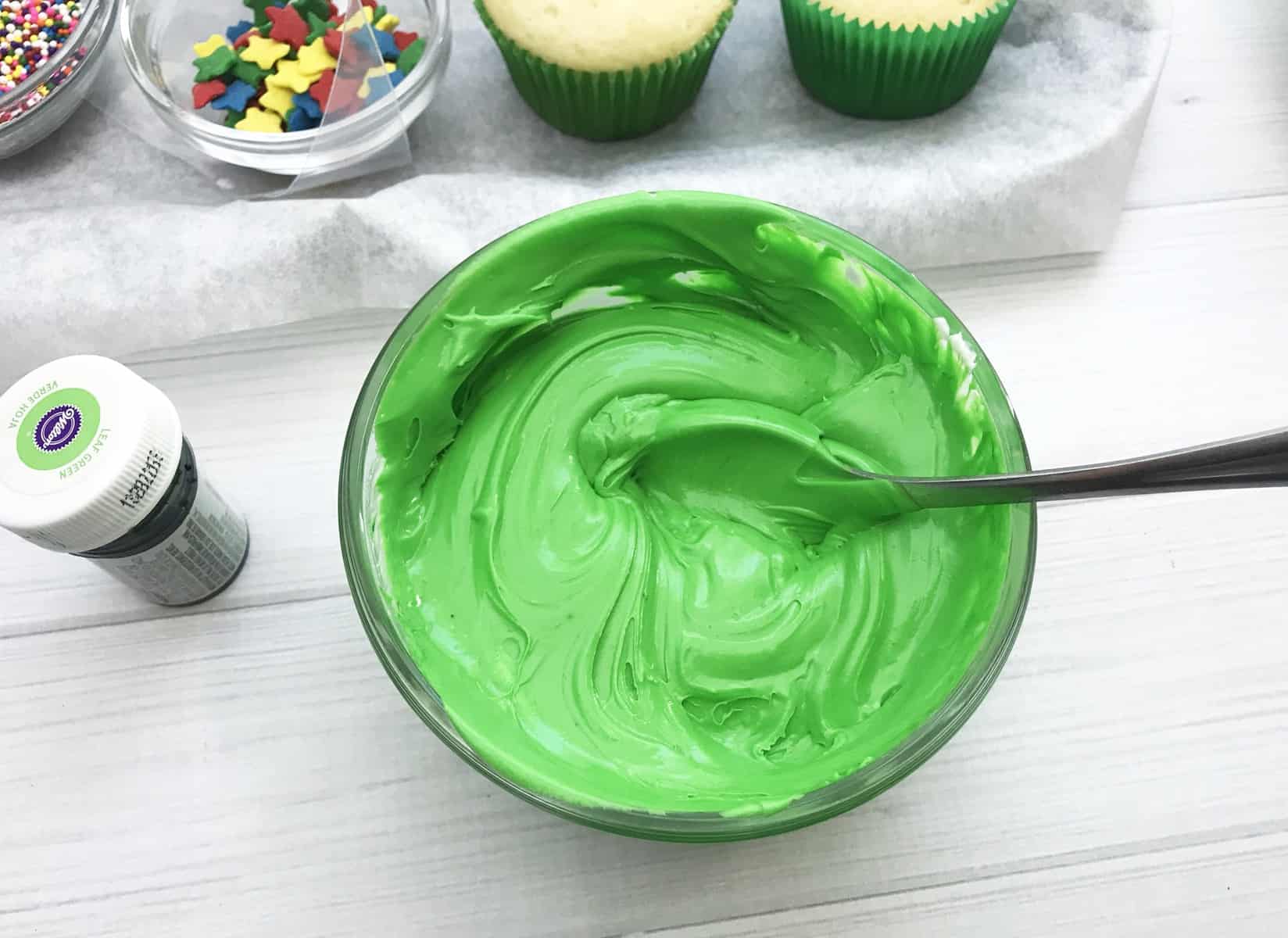 green cupcake batter