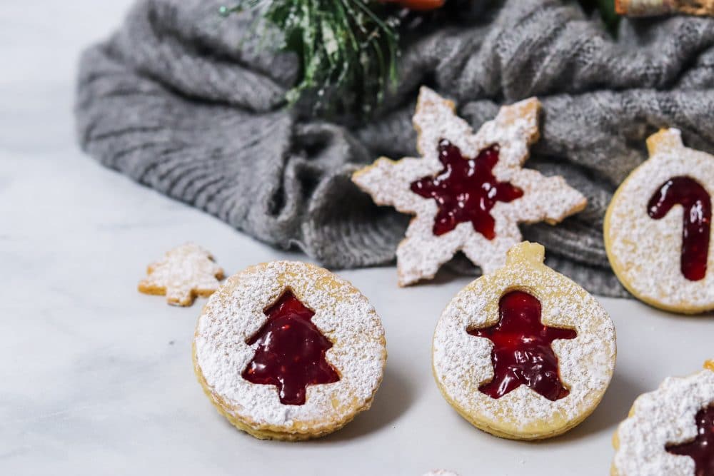 Linzer Cookies