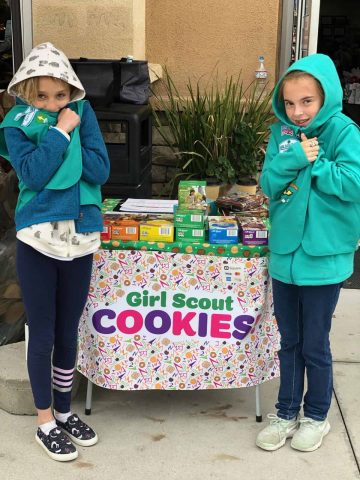 How to maximize your Girl Scout cookie booth time - BigCrazyLife