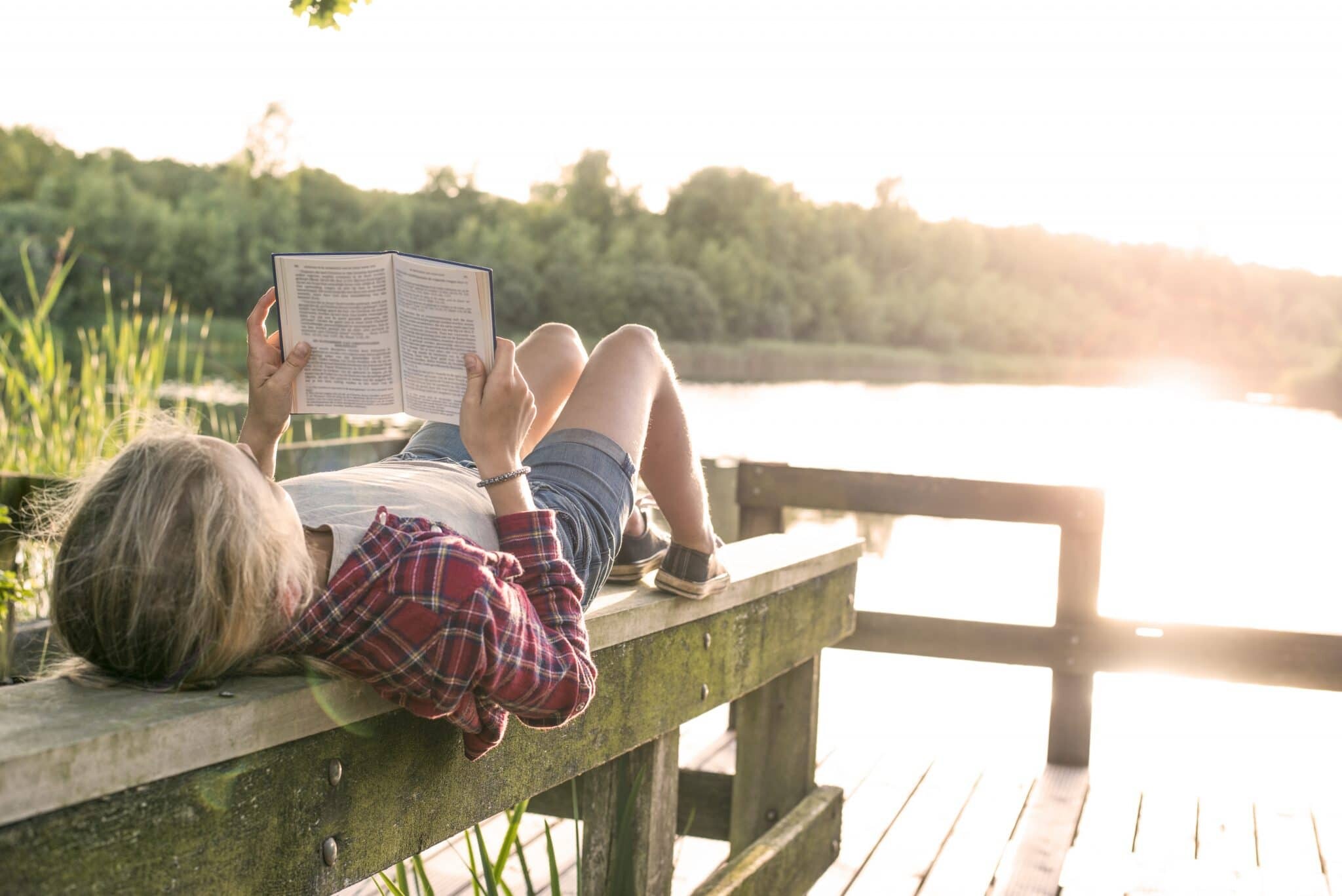 girl reading